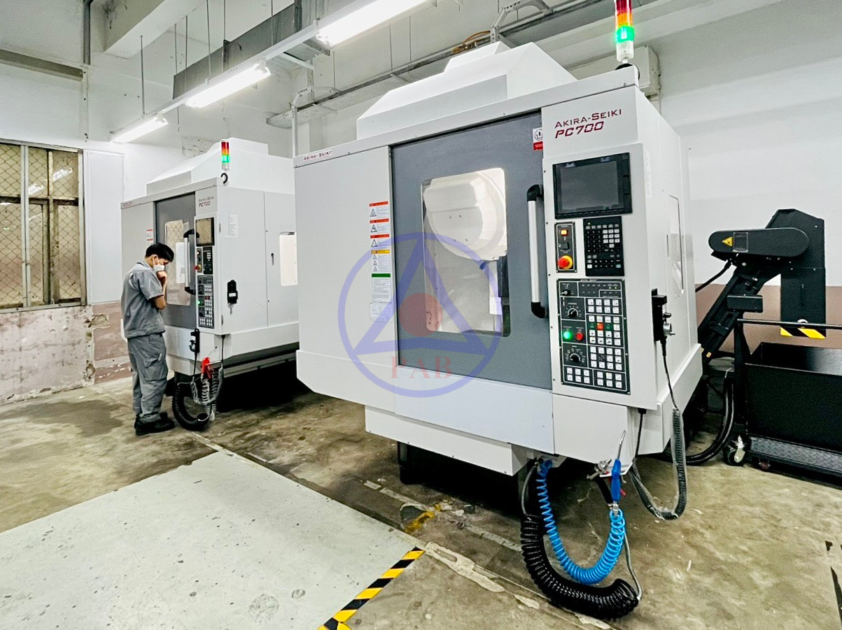 Bàn giao Máy taro CNC Akira Seiki
