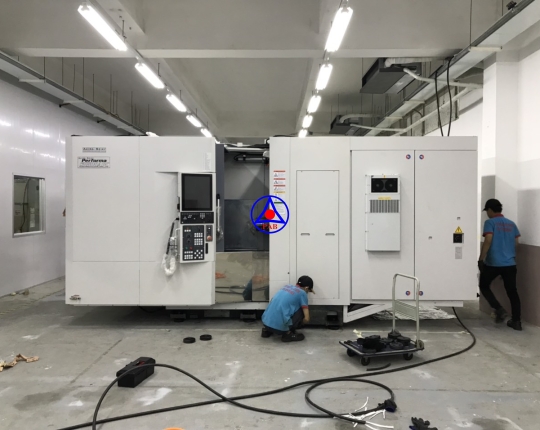 Máy phay ngang CNC Akira Seiki - Model SH500APC