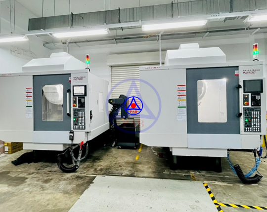 Máy taro CNC Akira Seiki - Model PC700